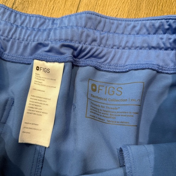 Figs Blue Cargo Pants with Relaxed Fit and Elastic Cuffs XXL Tall PO 2444 - Picture 2 of 3